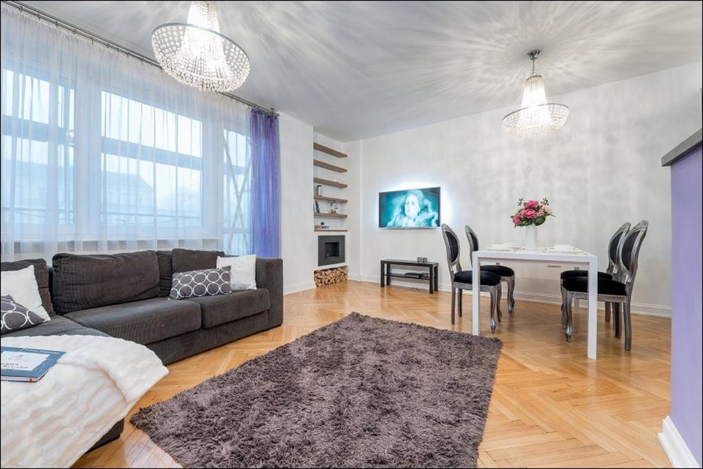P&O Apartments Metro Nowy Swiat Warsaw Exterior photo