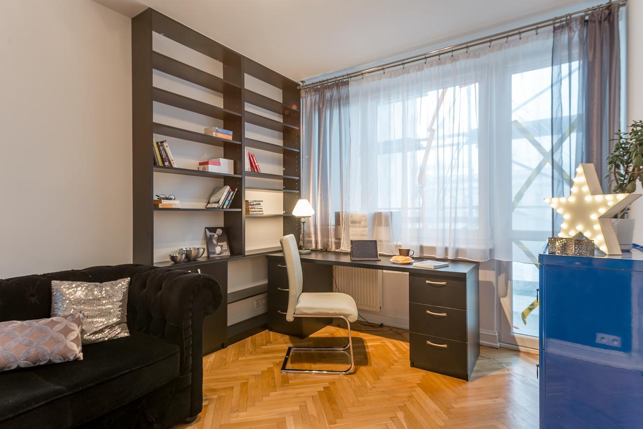 P&O Apartments Metro Nowy Swiat Warsaw Exterior photo